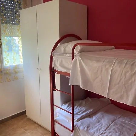 Trilocali Low Cost Lägenhet